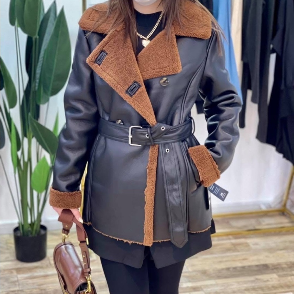 SEBBY COLLECTION ZIP FRONT FAUX BLACK LEATHER SHEARLING JACKET SZ MEDIUM MOBWIFE